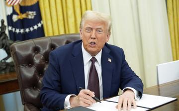 Trump assina ordem executiva pedindo mudanças nas recomendações de vacinas infantis
