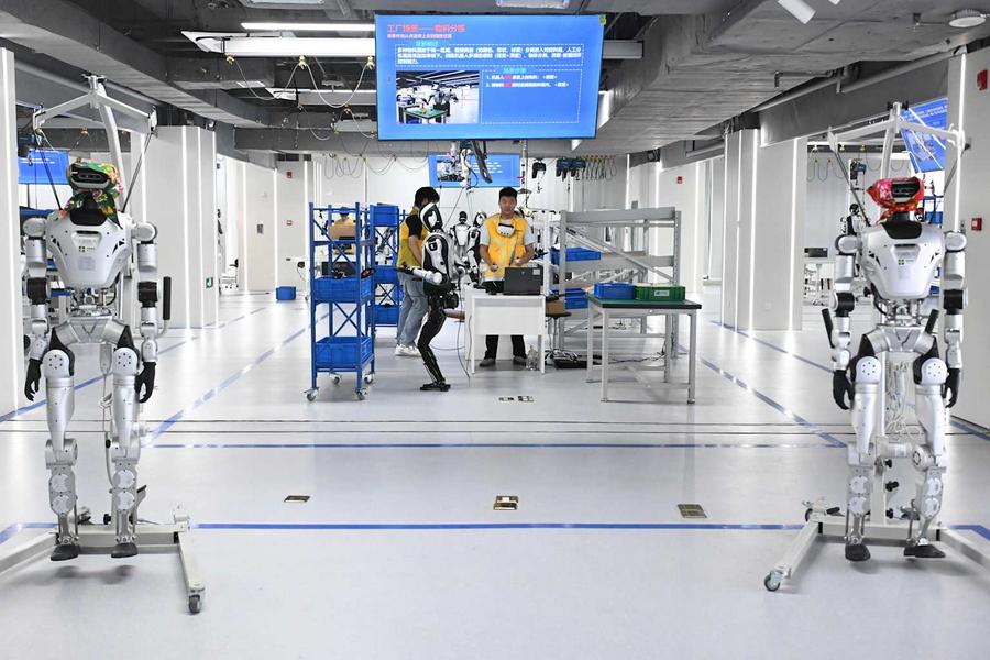 Robots humanoïdes : la Chine domine 97 % des expéditions mondiales en 2026