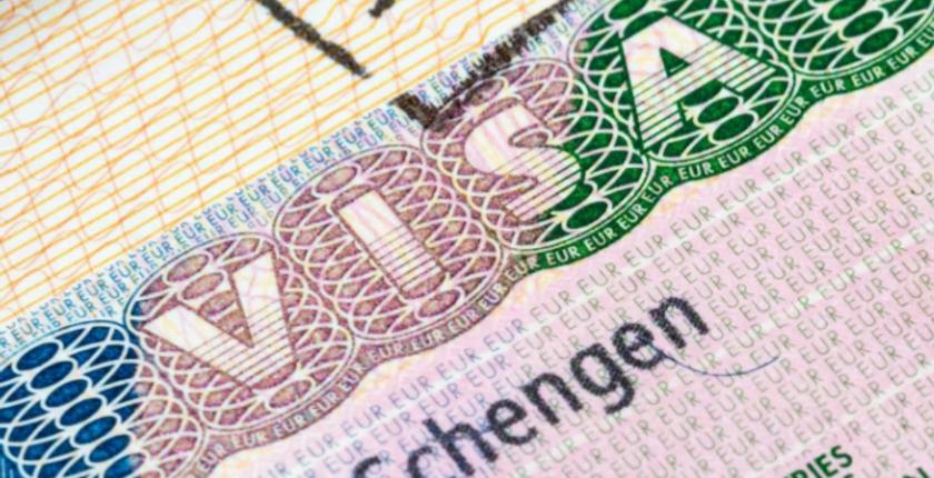 More than 620,000 Moroccans applied for Schengen visas in 2025 as appointment shortages complicate travel plans
