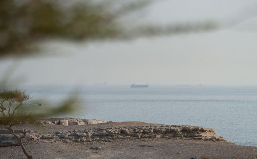 Un pétrolier touché par un projectile près du détroit d’Ormuz