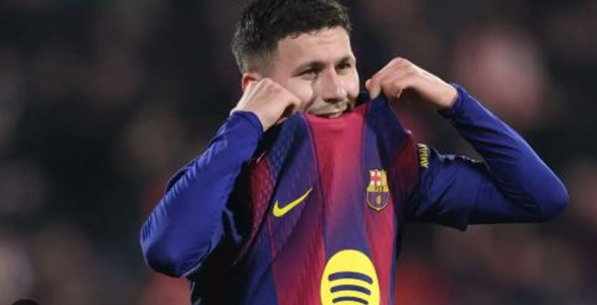 الرباط الصليبي ينهي موسم نجم برشلونة