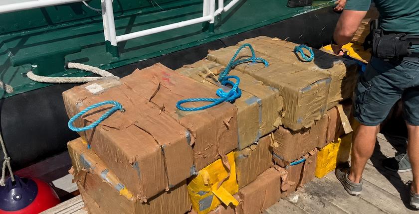Espagne : plus de 800 kg de cocaïne saisis au large de Punta Umbría après une course-poursuite en mer