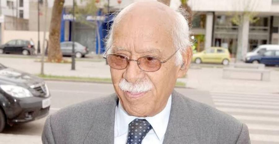 وفاة الشاعر والناقد المغربي محمد السرغيني عن 96 عاما