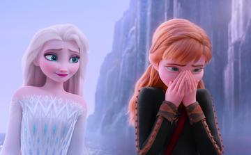La Reine des Neiges 3 : Disney dévoile les nouveaux looks d’Elsa et Anna