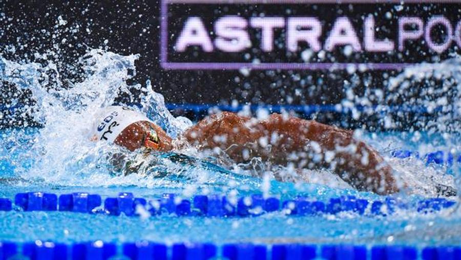 Sauveur Cristofini se destaca em Paris com nado rápido nos 200m livre