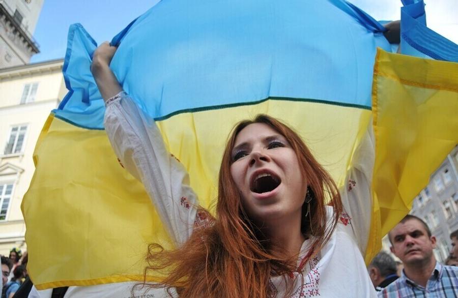Ukraine faces growing debate over expanding military mobilization