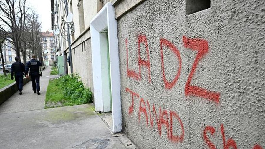 Detenido en Argelia el supuesto líder de la DZ Mafia Mehdi Laribi bajo una orden de arresto francesa