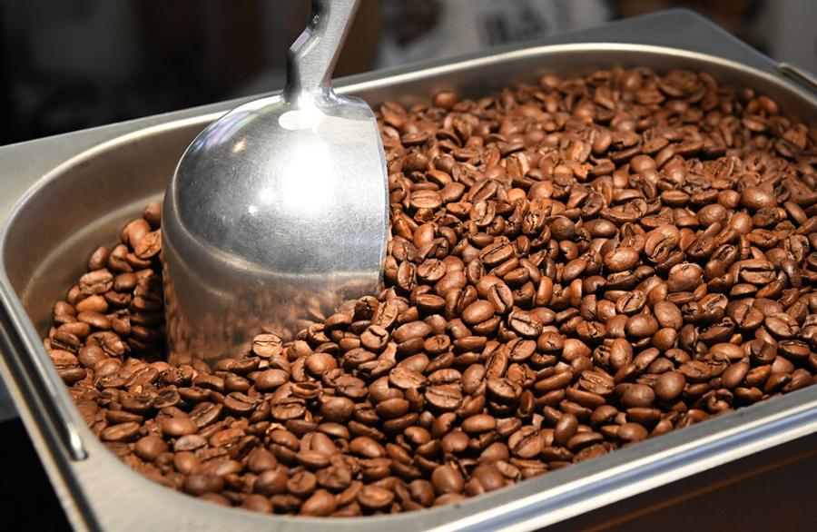 Los precios del café global alcanzan un máximo de seis meses en medio de preocupaciones por la oferta