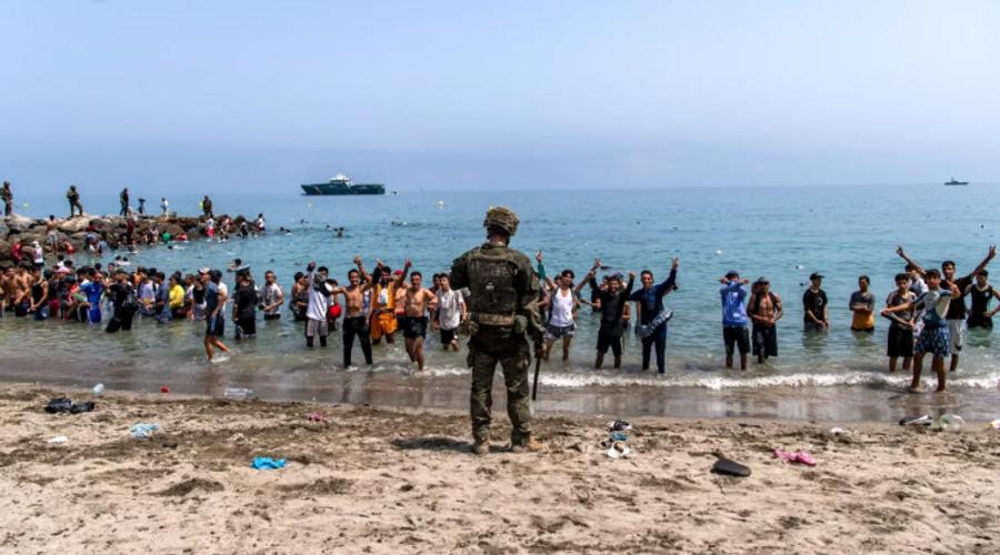 Francia pide una cooperación más fuerte con Marruecos en lugar de politizar la crisis migratoria de Ceuta