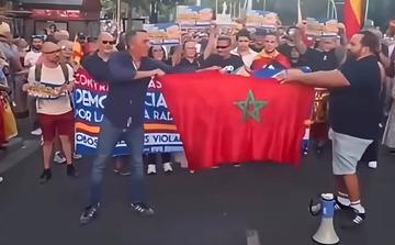 الحركة الشعبية تستنكرتمزيق العلم المغربي من طرف جهات إسبانية