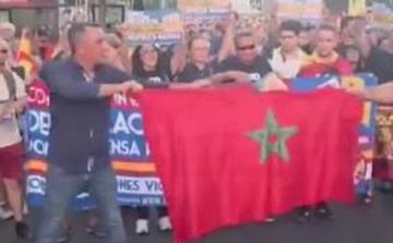 هيئة حقوقية تطالب بالتحقيق في واقعة تمزيق العلم المغربي بمدريد