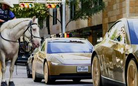 États-Unis : le Cybercab de Tesla dans le viseur du régulateur de la sécurité routière