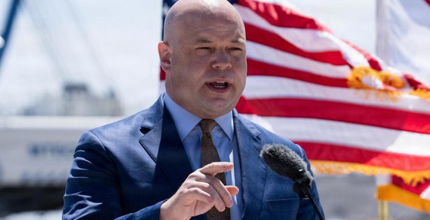 États-Unis : Adam Telle nommé secrétaire par intérim de l’Armée de terre après le départ de Dan Driscoll