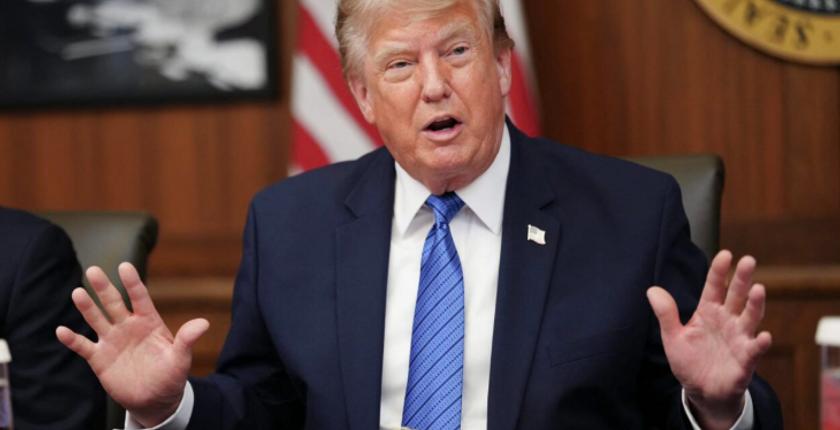 Trump critica Madrid pela crise migratória em Ceuta, alertando que a Espanha caminha para a "ruína"
