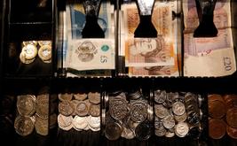 Royaume-Uni : les rendements des obligations d’État atteignent un sommet inédit depuis 18 ans