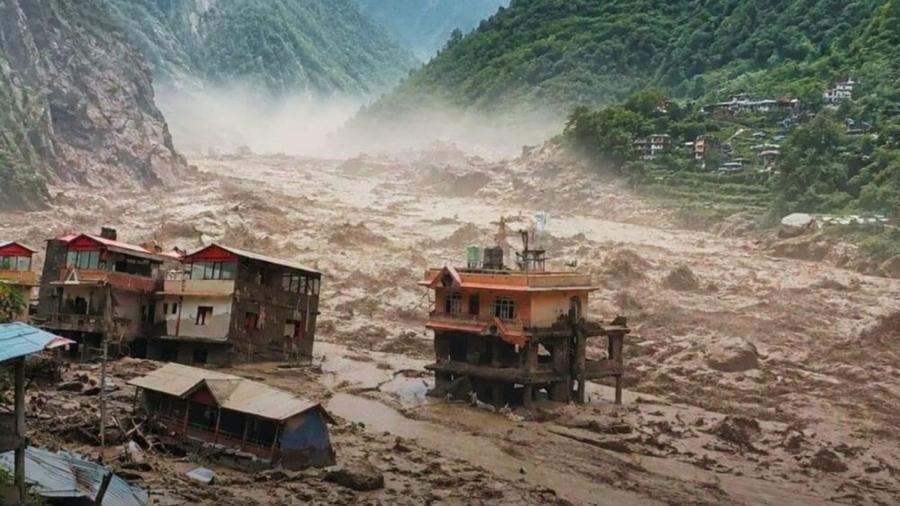 Crue meurtrière au Népal et au Tibet : le bilan dépasse les 1100 morts, des milliers de disparus