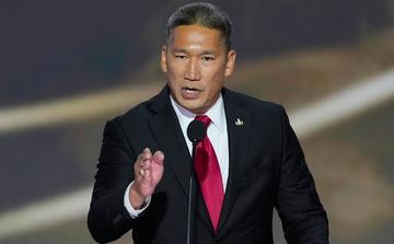 Donald Trump nomme Hung Cao à la tête de la Marine américaine