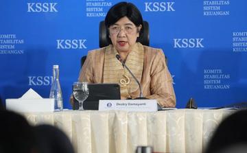 德斯特里·达马扬蒂成为印尼中央银行首位女性行长