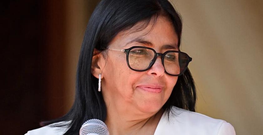 Trump overweegt mogelijke eerste ontmoeting met Venezuela's interim-president Delcy Rodríguez