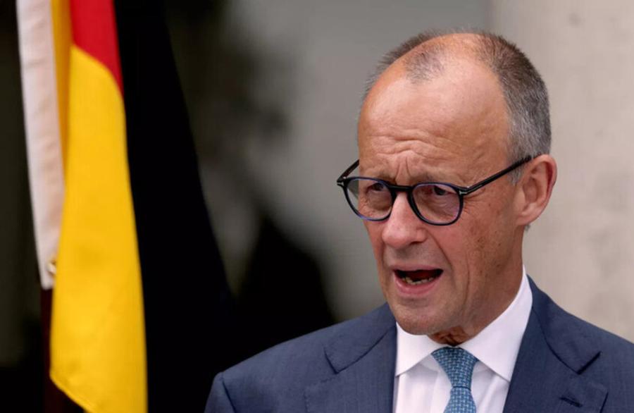 Merz warns SPD against coalition with Die Linke in Berlin