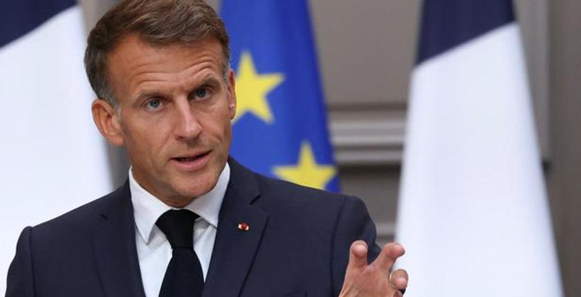Carburants : Macron demande à Bruxelles d’assouplir certaines règles européennes