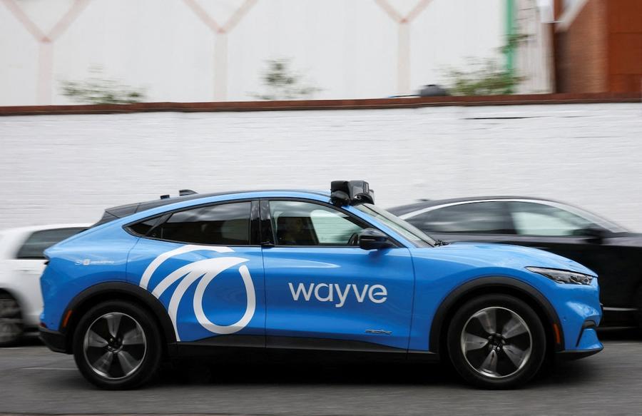 Mercedes-Benz s’allie à Wayve pour accélérer la conduite autonome