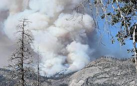 Dois pilotos morrem em acidente de helicóptero enquanto combatiam incêndio em Yosemite