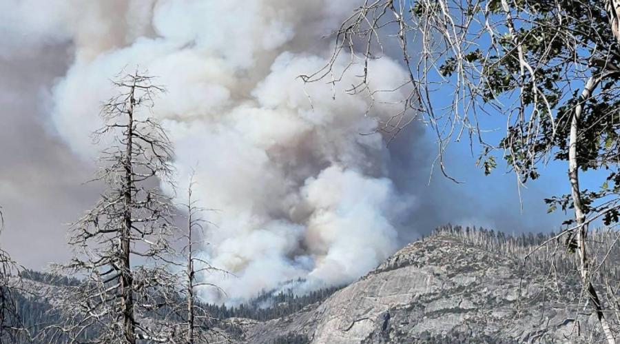 Two pilots killed in helicopter crash while fighting Yosemite wildfire
