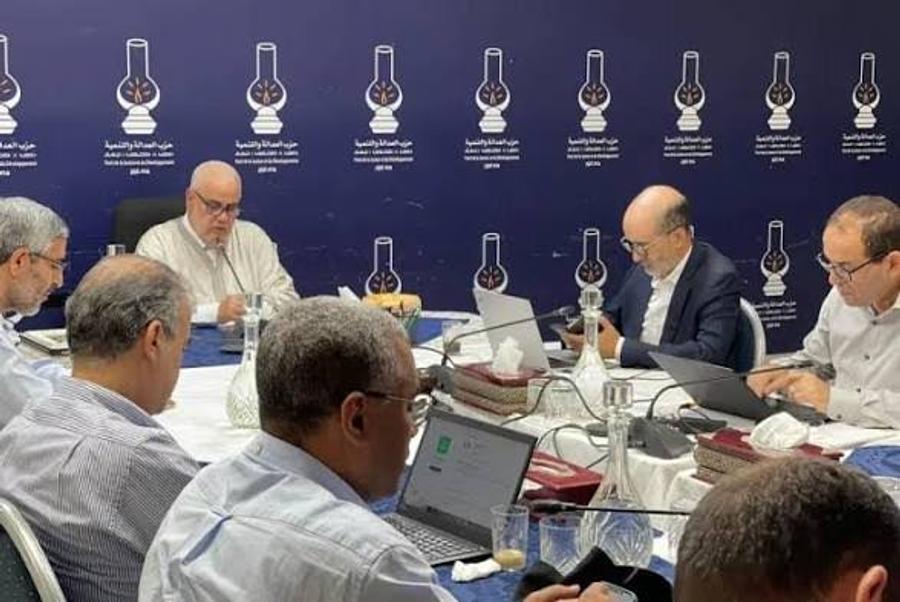 العدالة والتنمية يتجه إلى المعارضة بعد نتائج الانتخابات