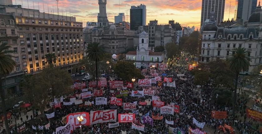 Argentine : la pauvreté redevient un enjeu majeur pour le gouvernement de Javier Milei