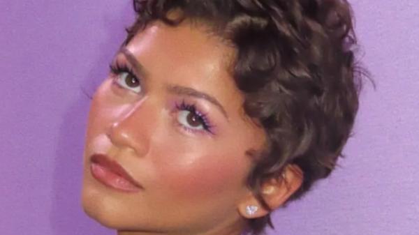 Le violet sera la couleur star du maquillage cet hiver