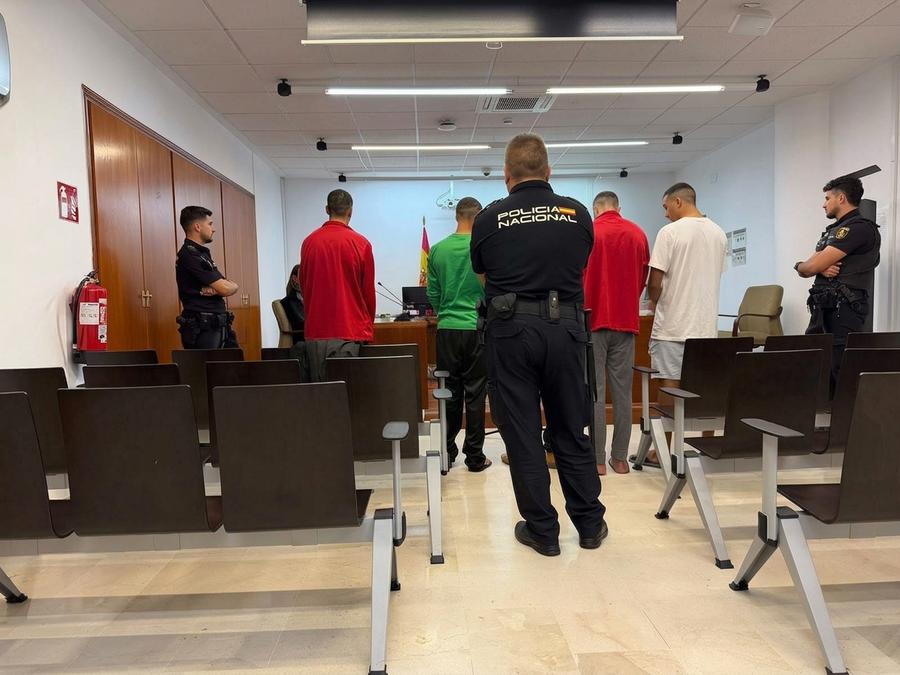 أحكام قضائية بسبتة تقضي بطرد 12 مغربيا لمدة خمس سنوات