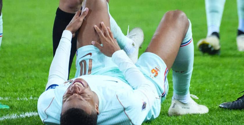 ريال مدريد يعلن مدة غياب نجمه مبابي