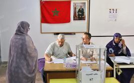 الإقبال الانتخابي بالأقاليم الجنوبية يتصدر اهتمام الإعلام الإسباني