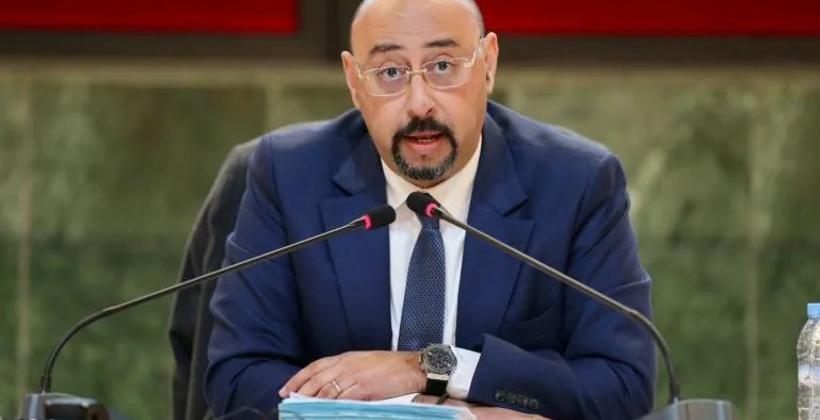 عمدة طنجة يوضح حقيقة سفره تزامنا مع التحقيق في "الأوراق الانتخابية"