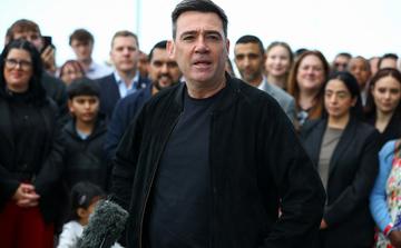 Verenigd Koninkrijk: Andy Burnham stelt zijn hervorming van de sociale zekerheid uit tot de volgende verkiezingen