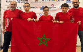 Robotique : des jeunes Marocains se hissent dans le Top 5 mondial avec un robot dédié à la calligraphie arabe