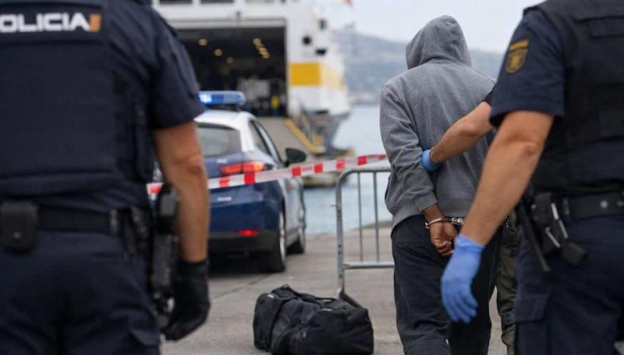 توقيف قاصر بسبتة حاول تهريب مهاجر مغربي نحو إسبانيا