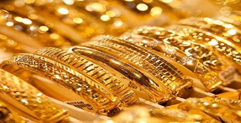 Gold prices fall 2.7% as investors reassess US interest-rate outlook