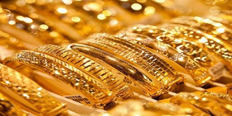 黄金价格下跌2.7%，投资者重新评估美国利率前景