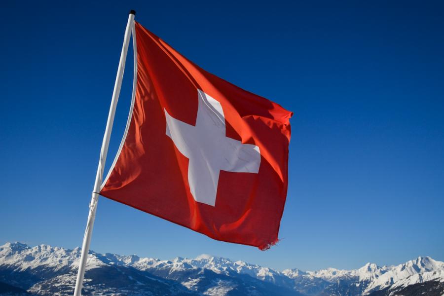 Suisse : la neutralité au cœur d’une votation fédérale très suivie
