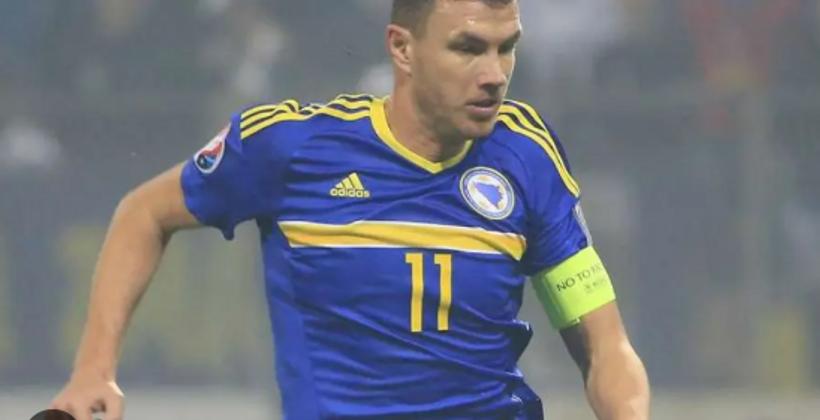 دجيكو يعلن اعتزال اللعب الدولي مع البوسنة والهرسك