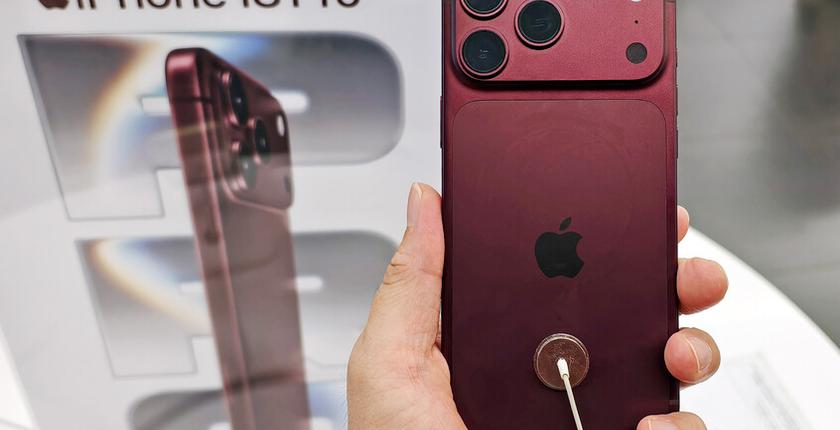 iPhone 18 Pro users report unexpected color changes weeks after launch