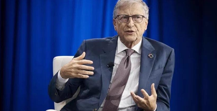 Bill Gates advierte que la IA podría facilitar devastadores ciberataques y biológicos