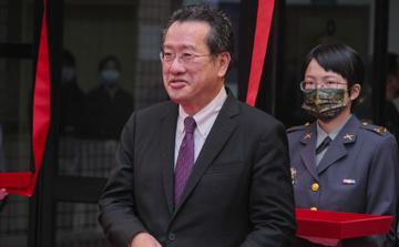 Taiwan says it has received no notice of a US freeze on arms sales