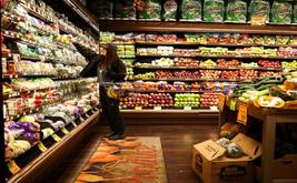 US consumer confidence falls to its lowest level since 2014  Country: United States