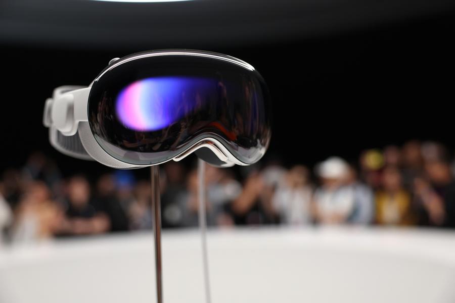 Apple rethinks Vision Pro as it explores a lighter next-generation headset