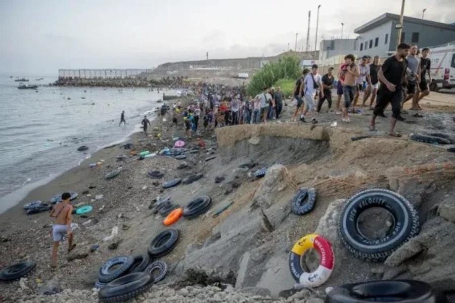 سبتة.. أكثر من 200 مهاجر يعودون طوعا إلى المغرب