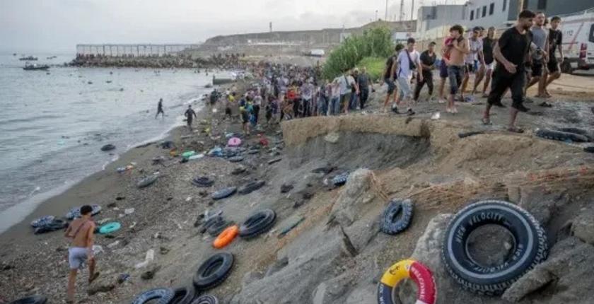 سبتة.. أكثر من 200 مهاجر يعودون طوعا إلى المغرب