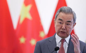 Chine : Wang Yi appelle l’Iran et les États-Unis à reprendre le dialogue